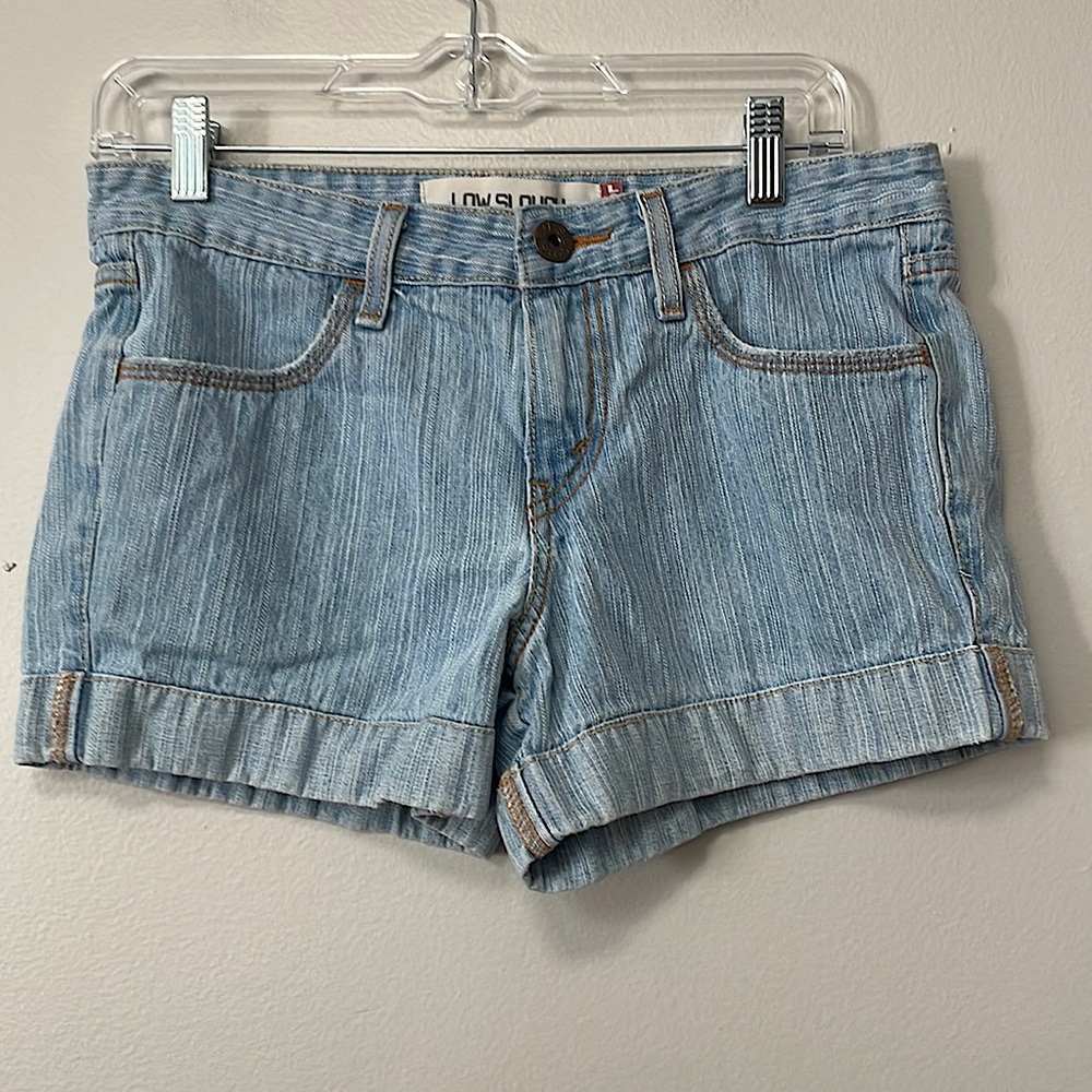 Levi’s jeans shorts. Super comfy. Sz 5